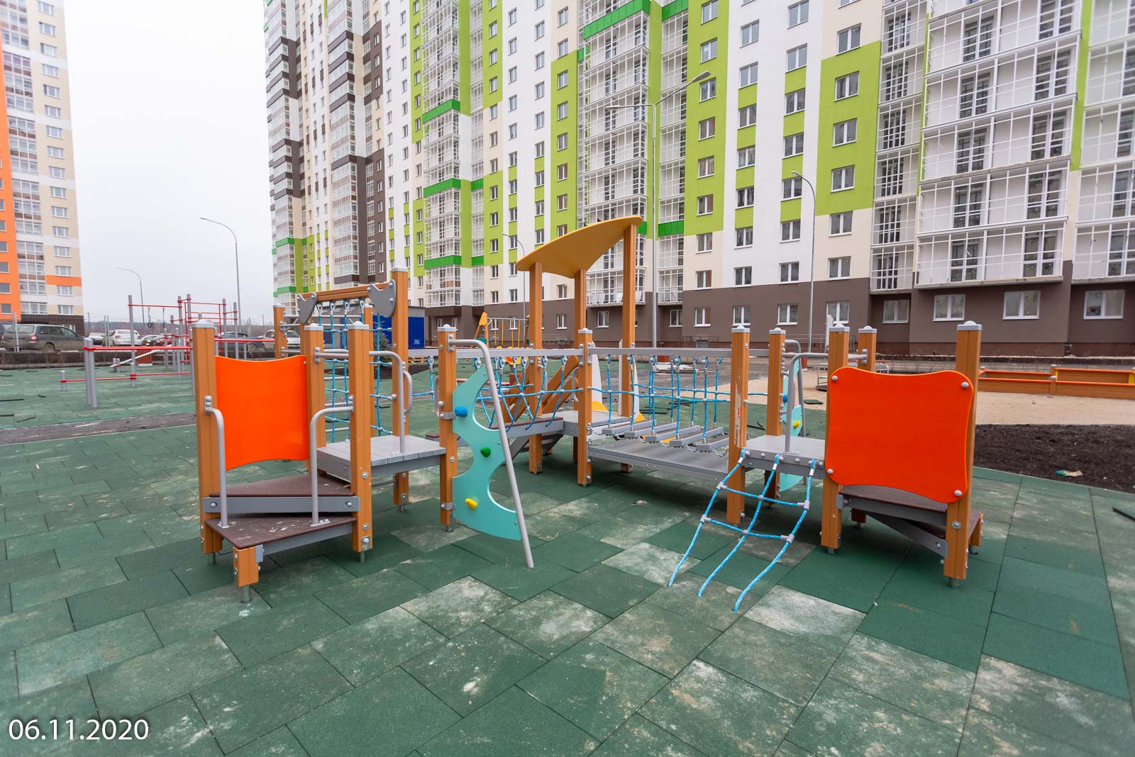 новая детская площадка